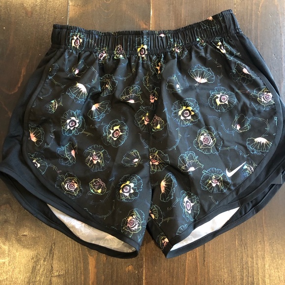 nike tempo floral shorts